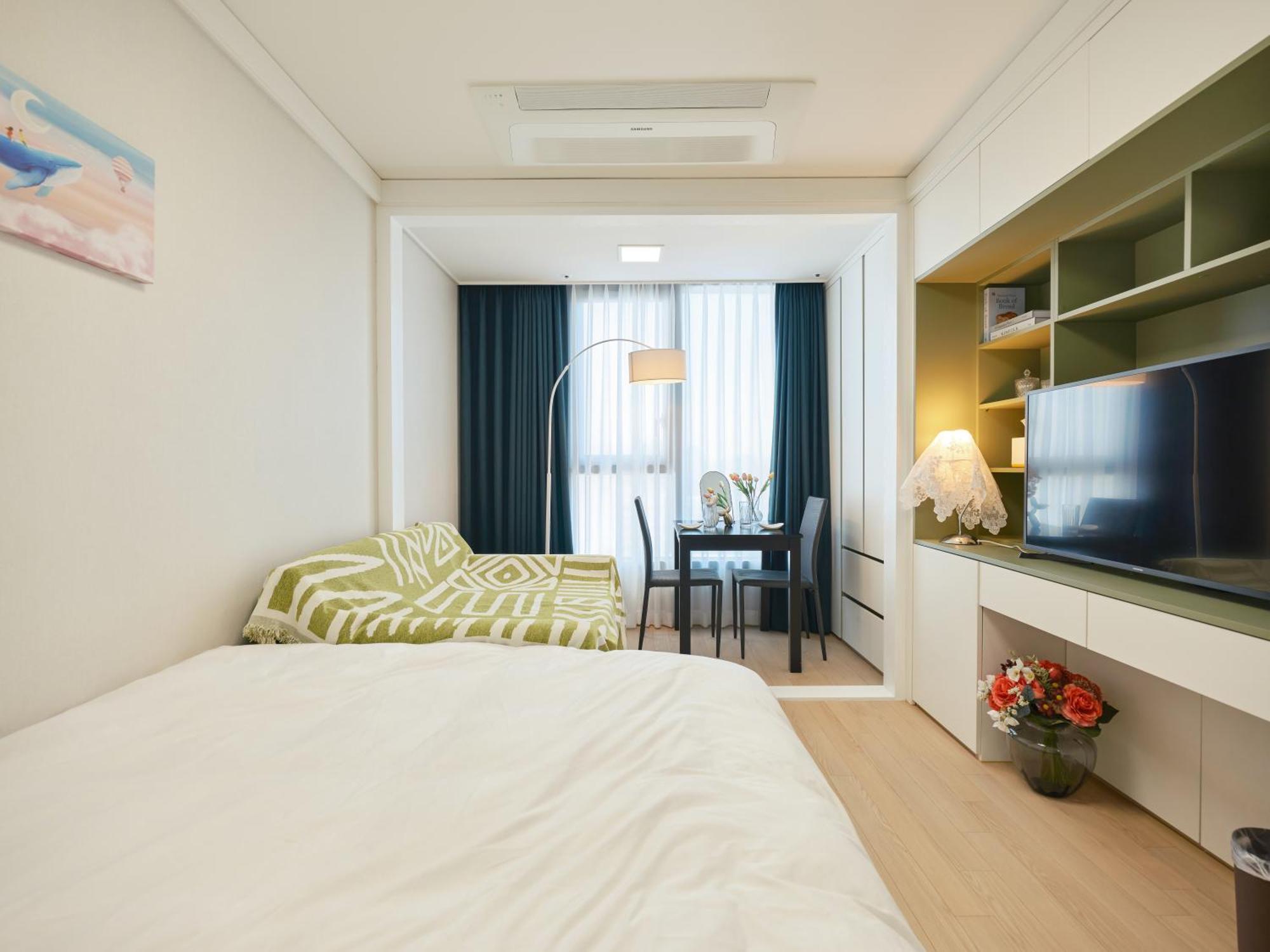 Comocasa Fully Furnished Appartement